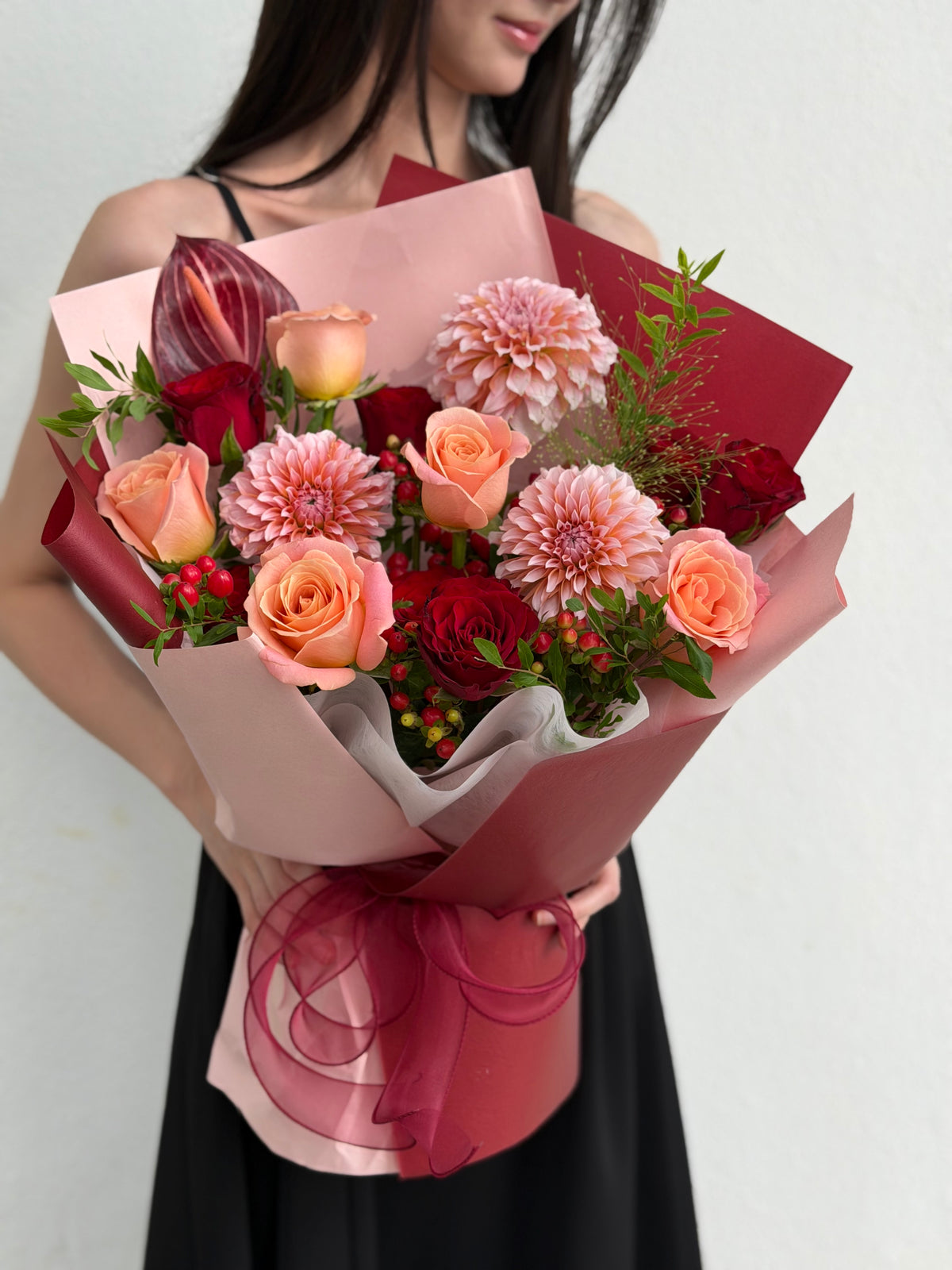 Akane Dahlia – Fresh Flower Bouquet