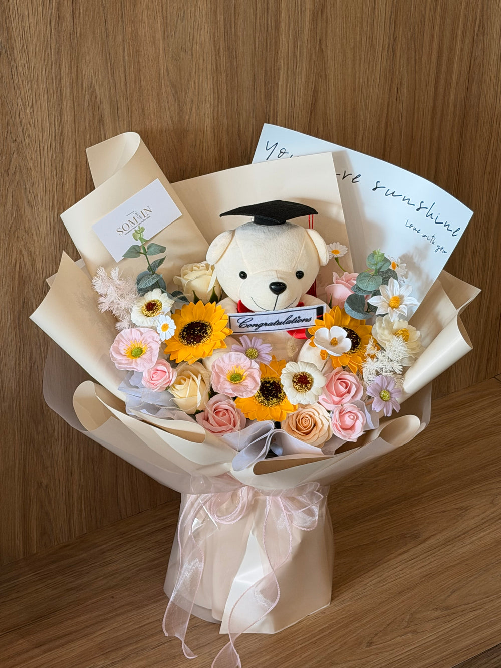 Sunny Milestone – Graduation Bouquet (L Size)