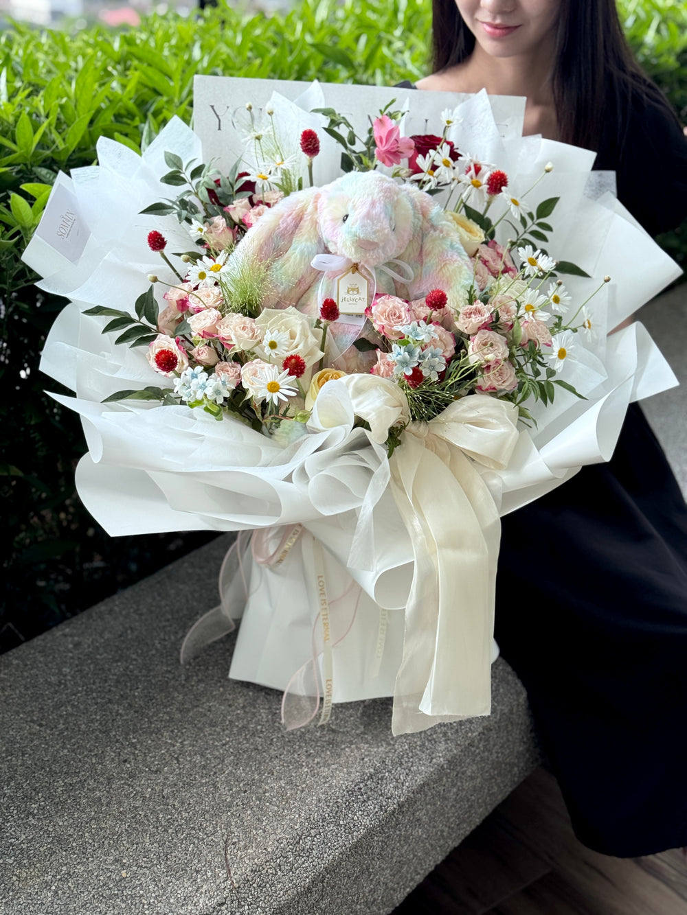 Lazulia Bunny – Garden Style Fresh Flower Bouquet